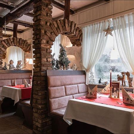 Hotel Restaurant Jaegerhof Kerpen  Bagian luar foto