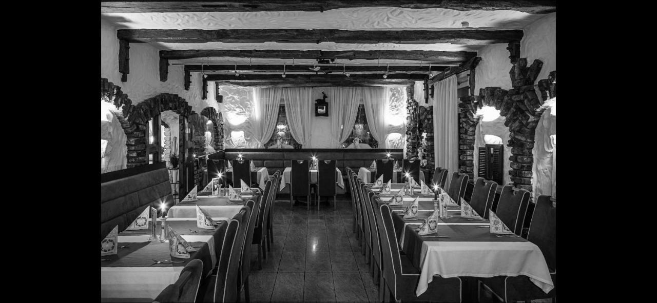 Hotel Restaurant Jaegerhof Kerpen  Bagian luar foto