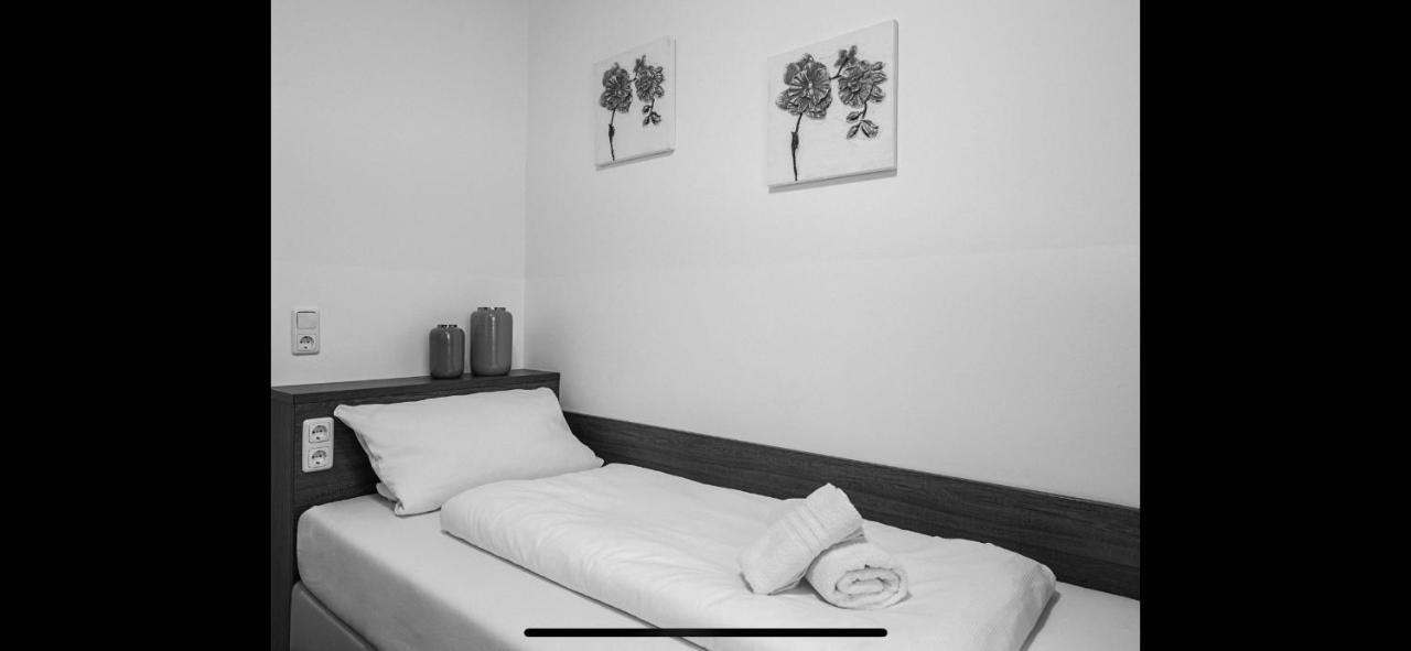 Hotel Restaurant Jaegerhof Kerpen  Bagian luar foto